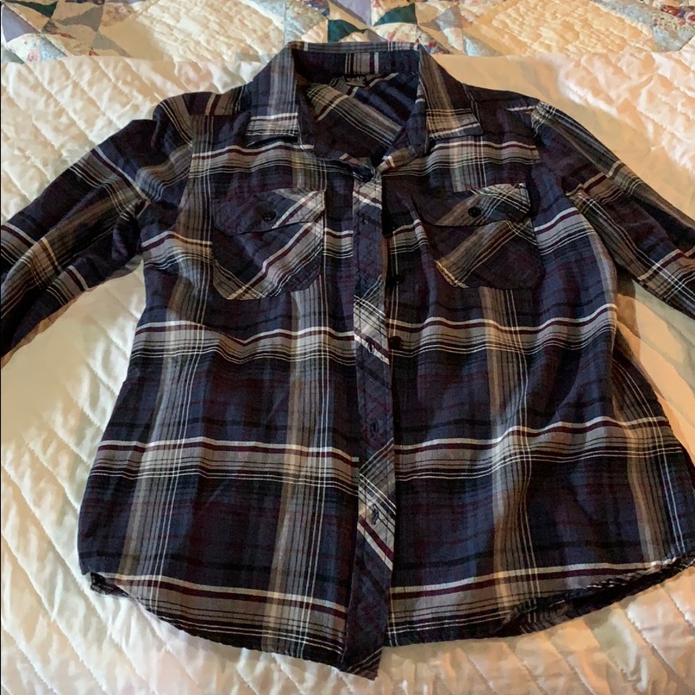 Empyre Button Up